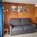 In Village, Mountain View Apartament *