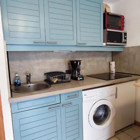 In Village, Mountain View Apartment
