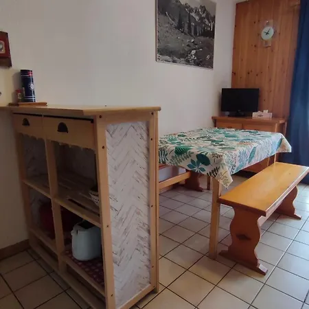 Apartment In Village, Mountain View *