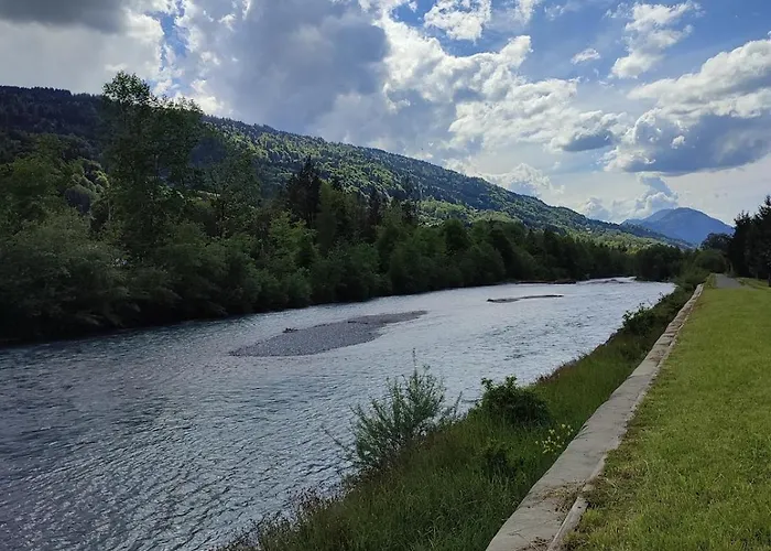 In Village, Mountain View